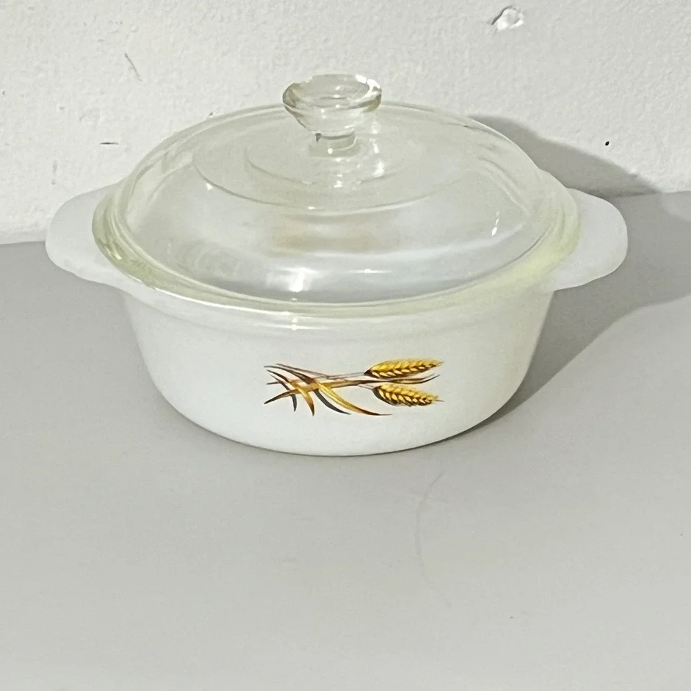 Fire-King Casserole Dish 1 Pint White Wheat Pattern Milk Glass Lid Vintage USA